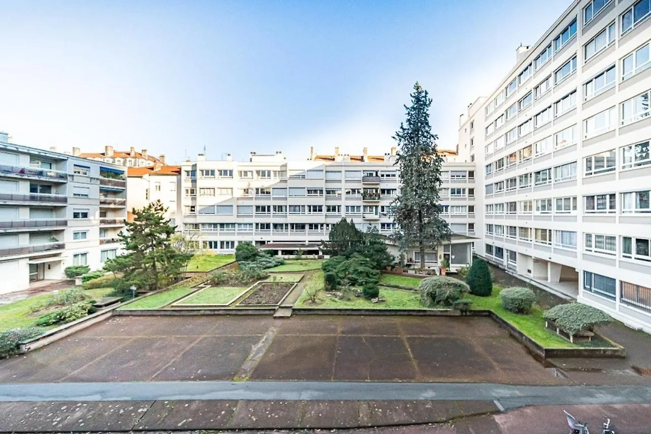 Le Petit Massena-Cosy 2 Pers Balcon- Part Dieu Lyon 0*,