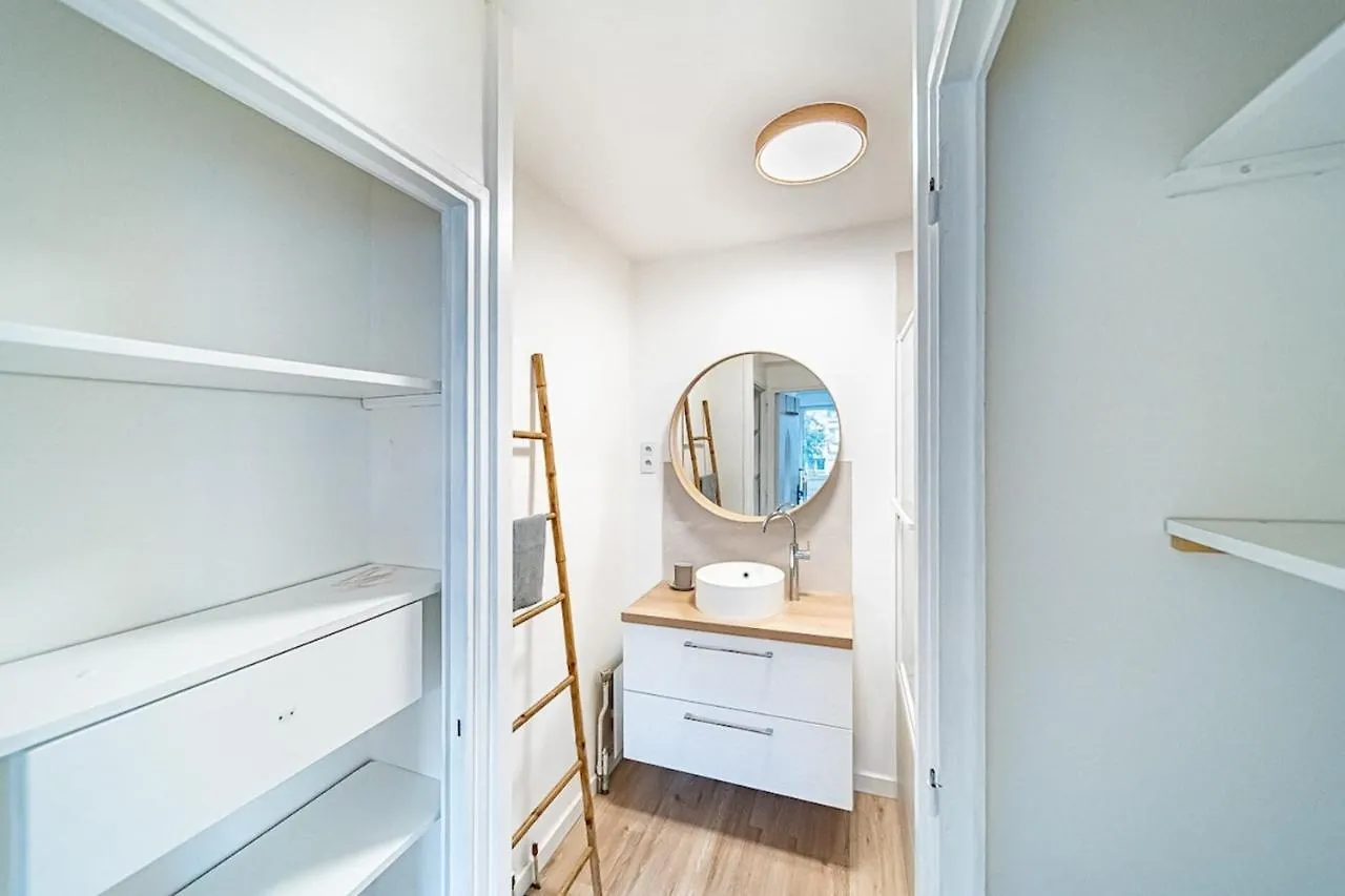 Apartment Le Petit Massena-Cosy 2 Pers Balcon- Part Dieu Lyon France